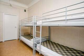 Гостиница Звезда Хостел Санкт-Петербург Кровать в общем 6-местном номере для мужчин-3